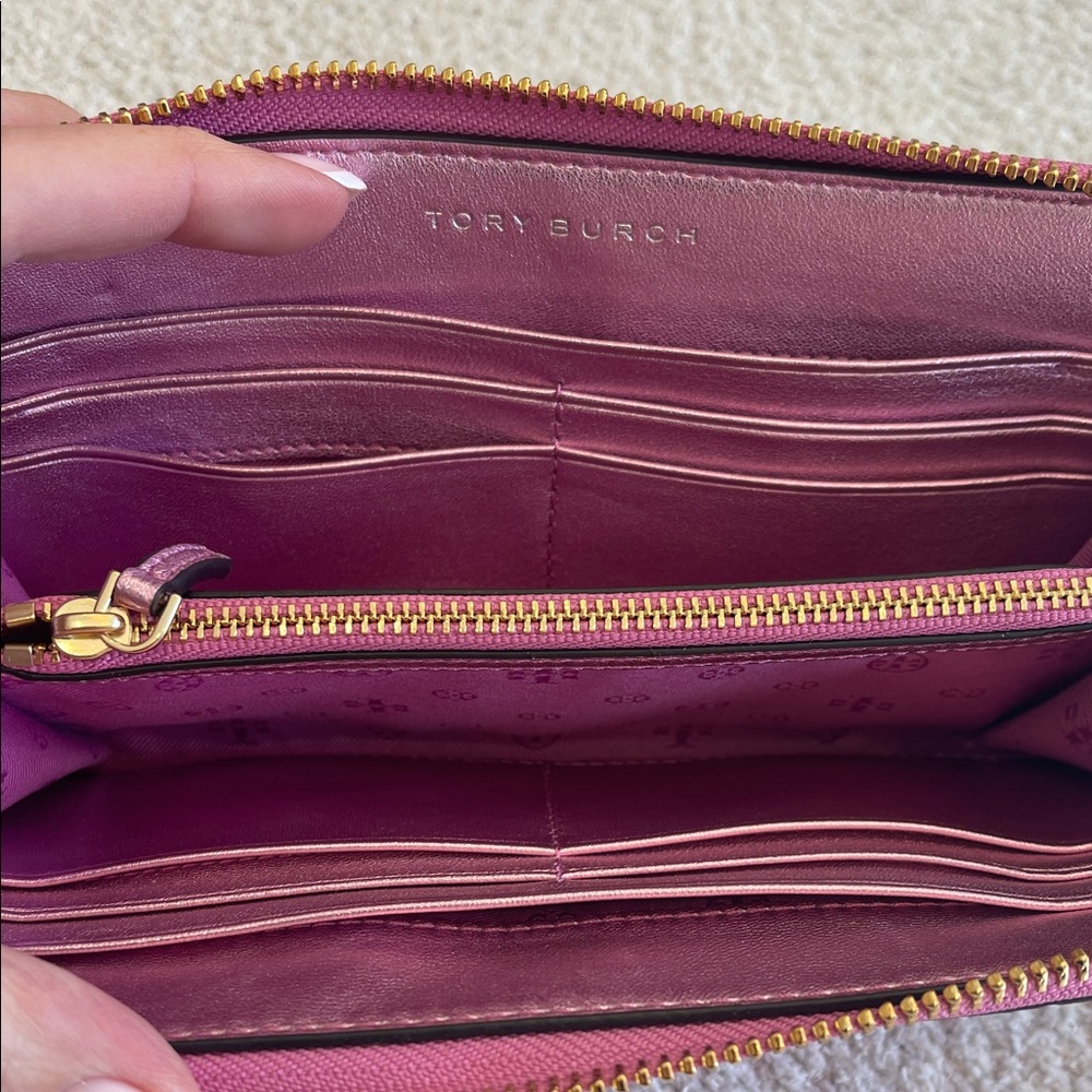 NWOT Tory Burch Metallic Pink Zip Wallet - Picture 6 of 6